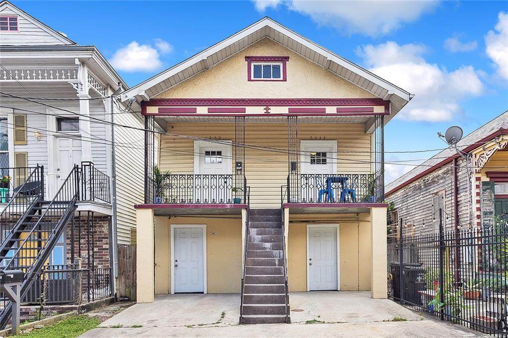 3220 Banks Street - Photo 1