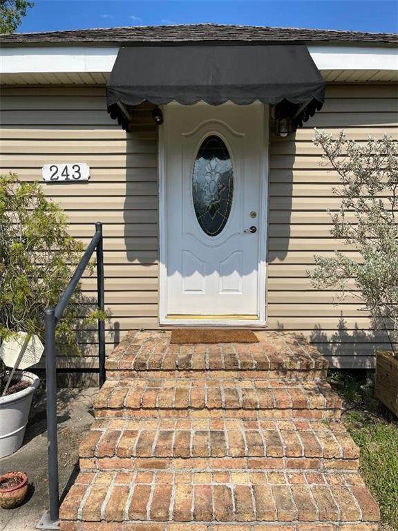 243 Helios Avenue - Photo 1