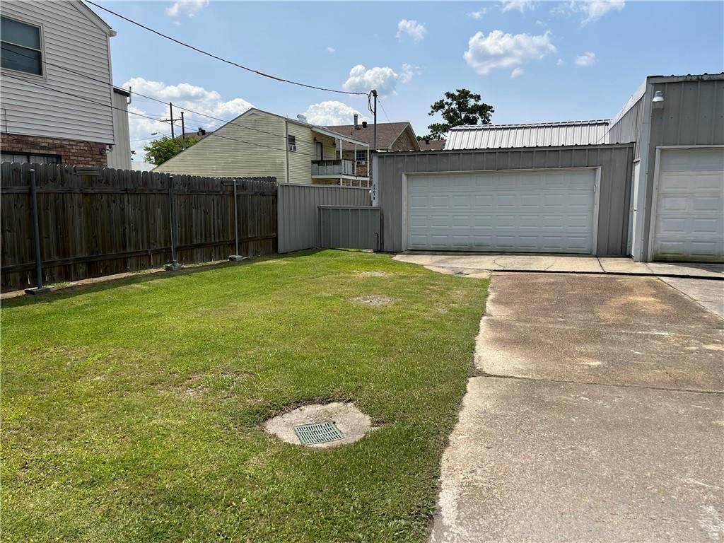 4508 King Street - Photo 1