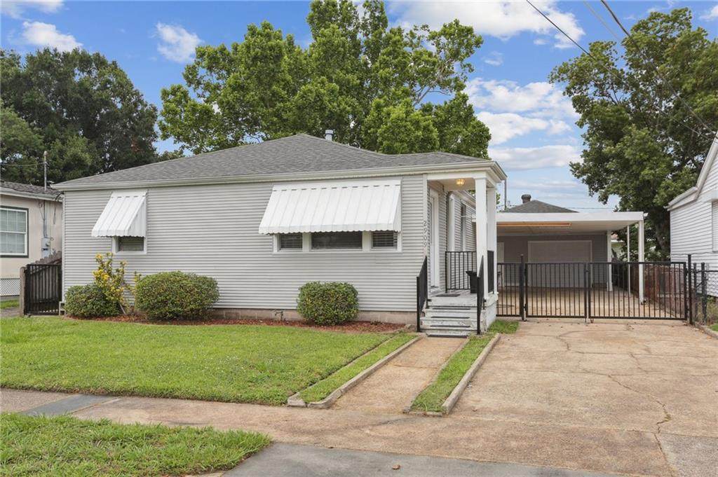 2909 Ivy Place - Photo 1