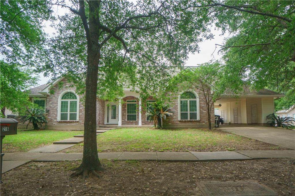 216 Oak Drive - Photo 1