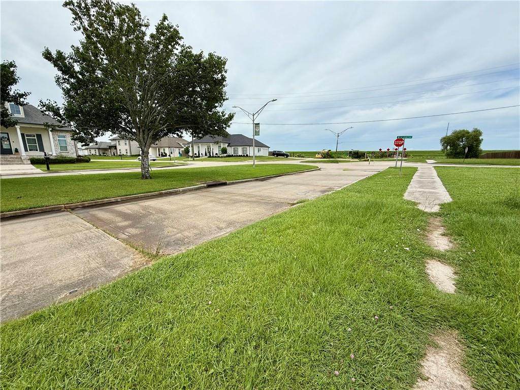 https://bt-photos.global.ssl.fastly.net/neworleans/orig_boomver_1_2505488-2.jpg