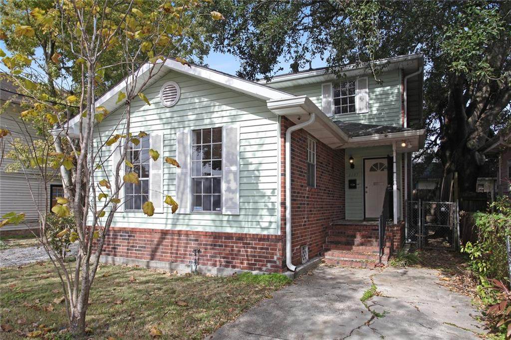 4605 Saratoga Street - Photo 1