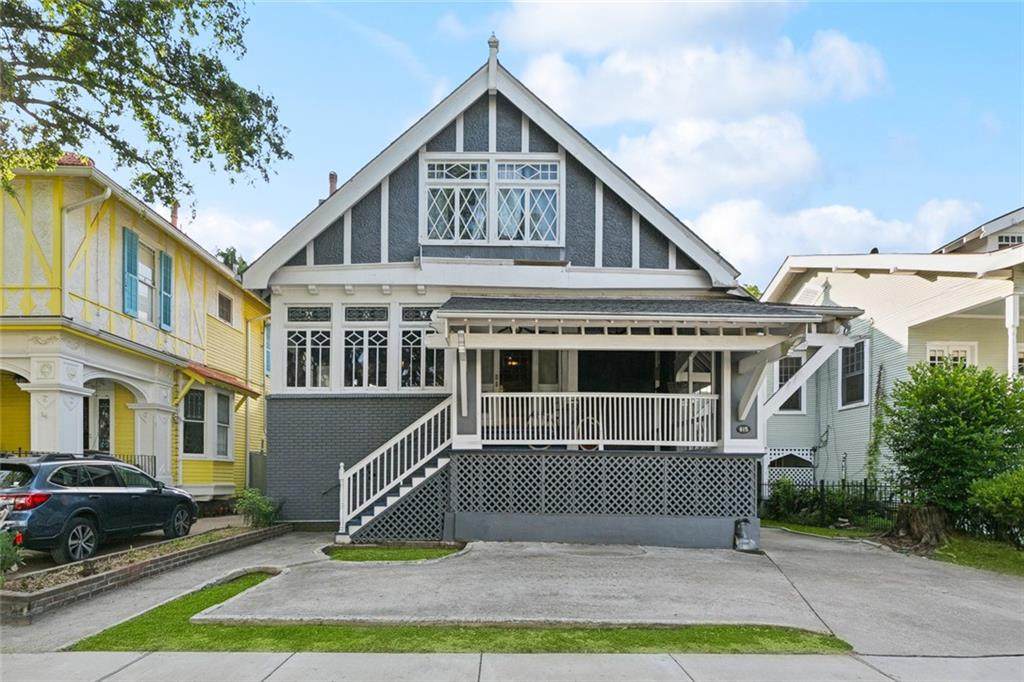 815 Pine Street - Photo 1