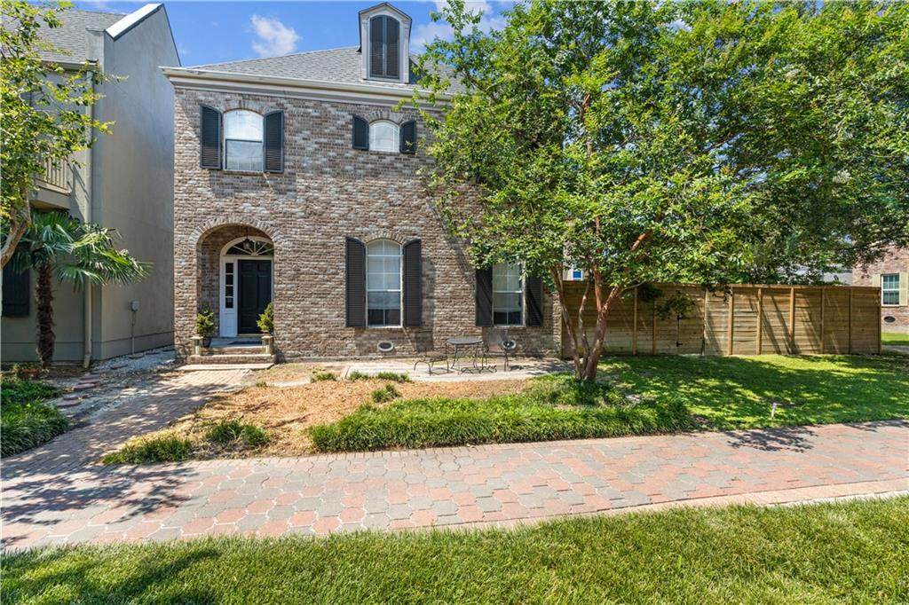 124 Esplanade Avenue - Photo 1