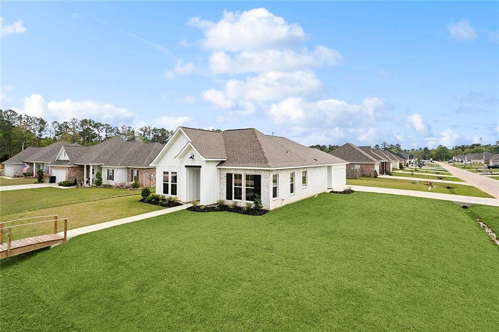 https://bt-photos.global.ssl.fastly.net/neworleans/orig_boomver_1_2507072-2.jpg