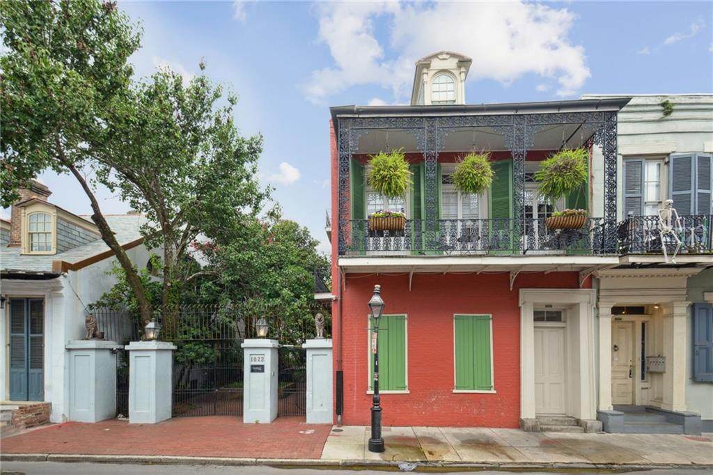 1022 St Peter Street - Photo 1