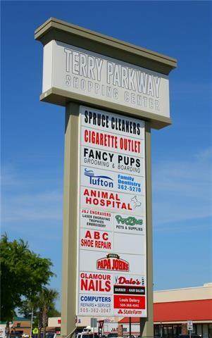 646 Terry Parkway - Photo 1