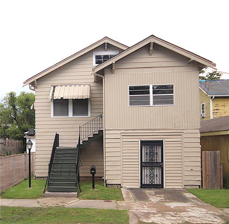 922 Hillary Street - Photo 1