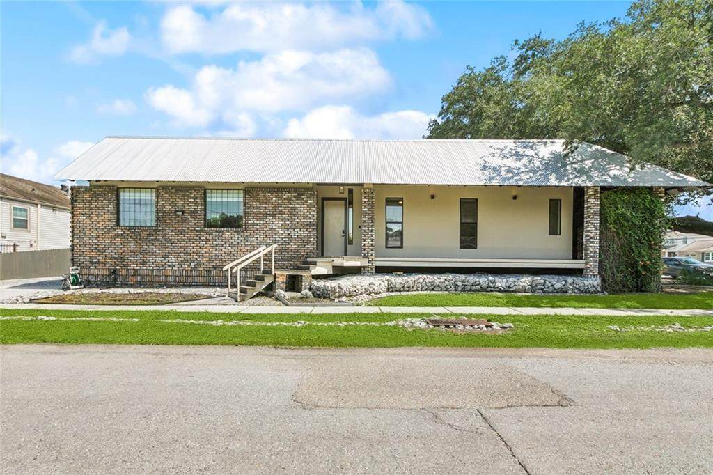 6000 Franklin Avenue - Photo 1