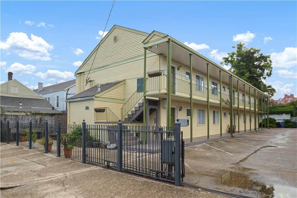 418 Pelican Avenue - Photo 1