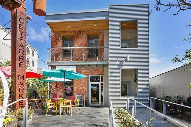 925 Poeyfarre Street - Photo 1