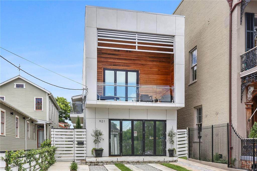 921 Race Street - Photo 1