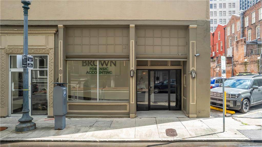 821 Perdido Street - Photo 1