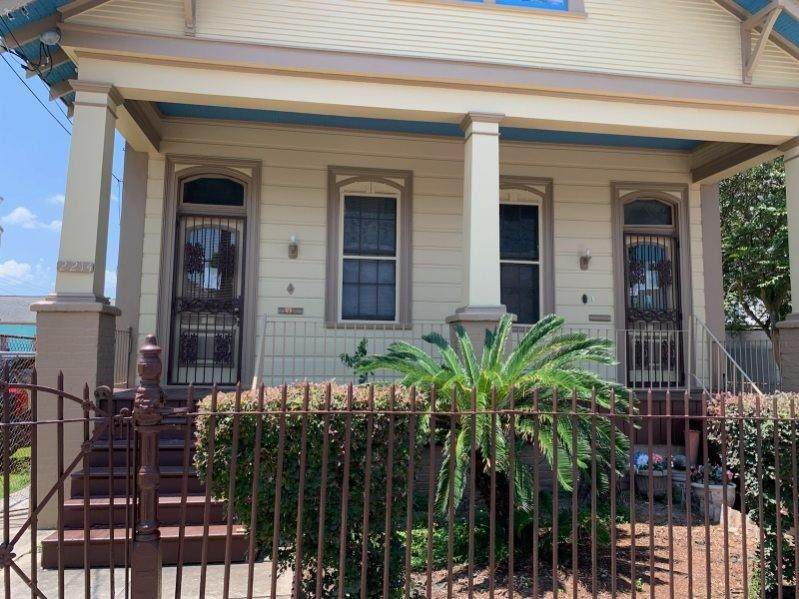 2214 Dumaine Street - Photo 1