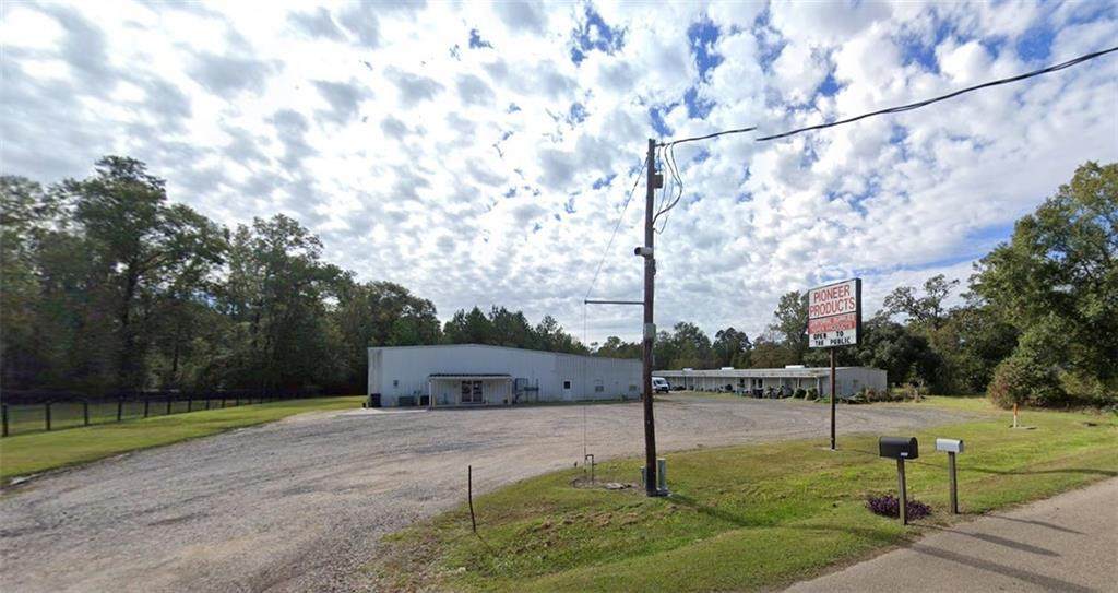 12170 Hwy 190 - Photo 1