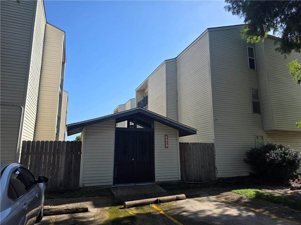4829 Wabash Street - Photo 1