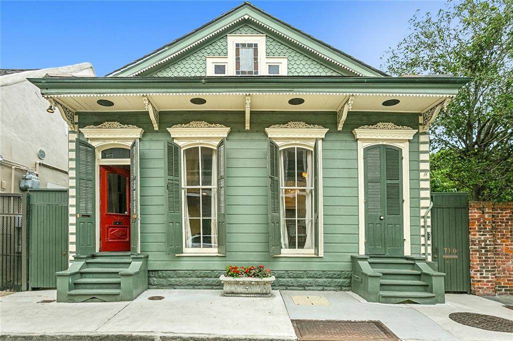 718 Ursulines Avenue - Photo 1