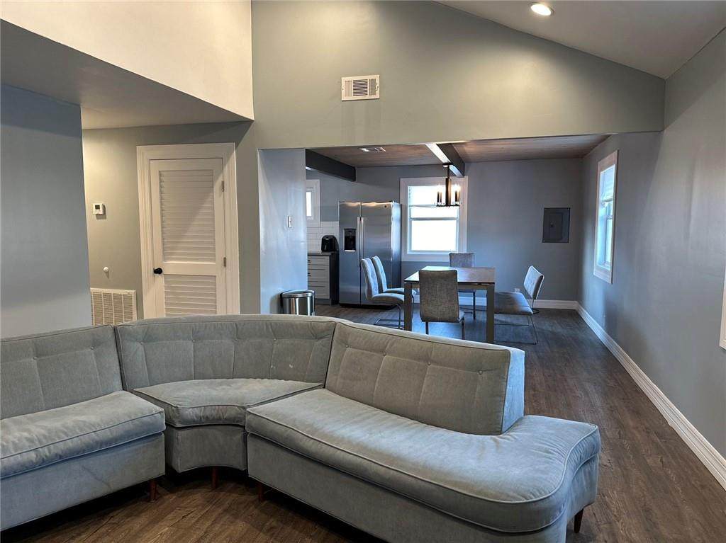 3526 Calhoun Street - Photo 1