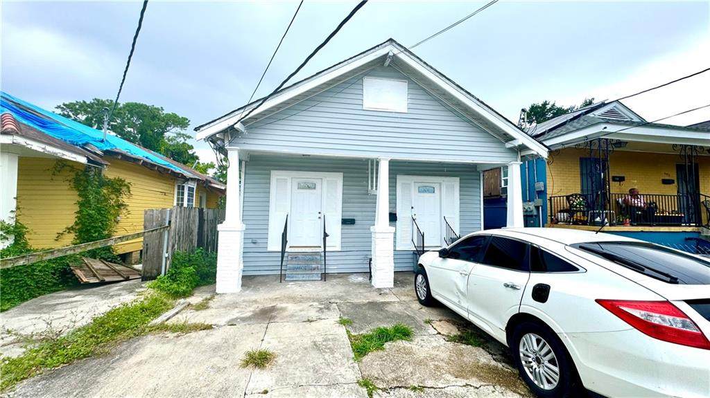 9114 Fig Street - Photo 1