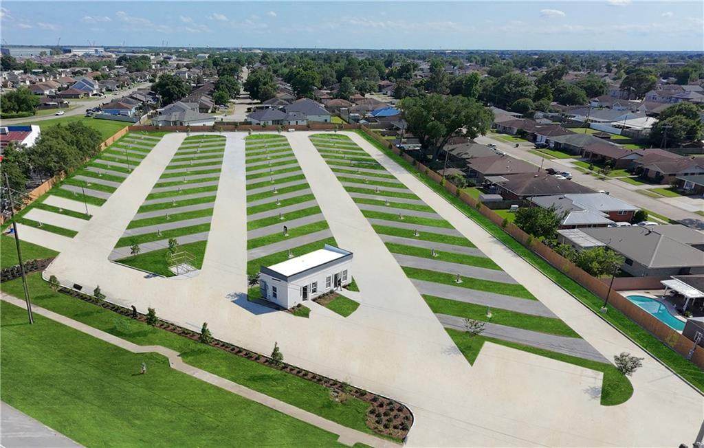 2930 Belle Chasse Highway - Photo 1