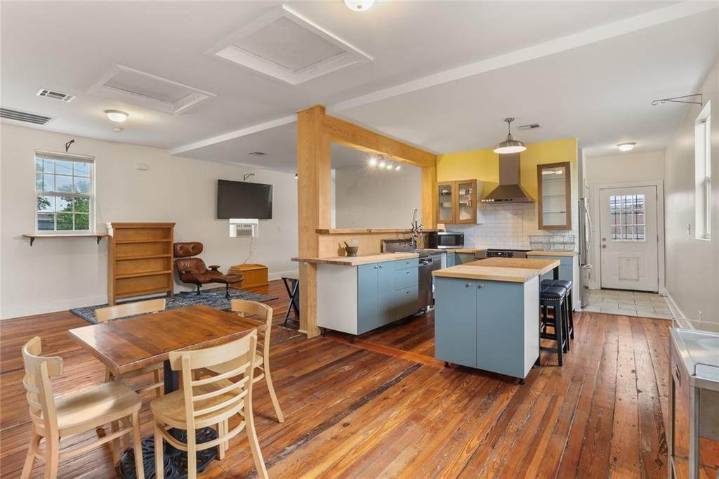 435 Newton Street - Photo 1