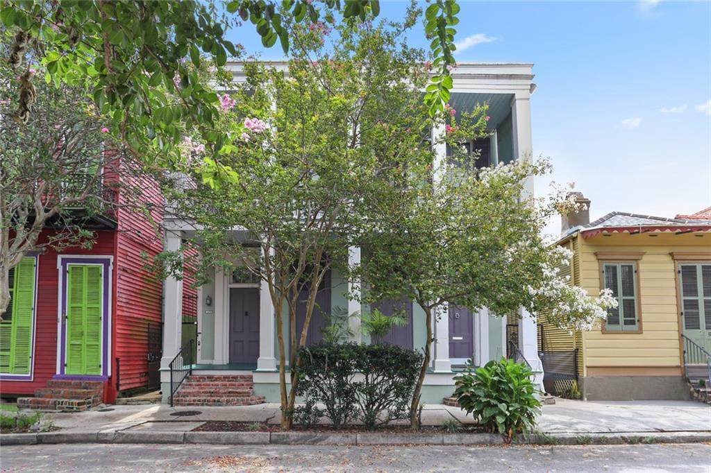 1416 Dauphine Street - Photo 1