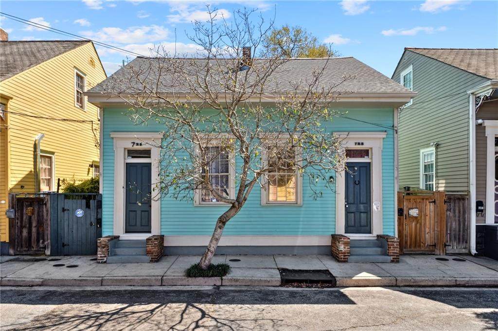 723 Port Street - Photo 1