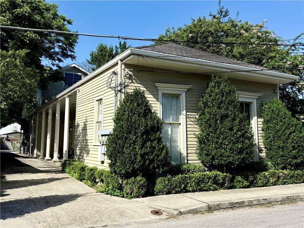 6222 Laurel Street - Photo 1