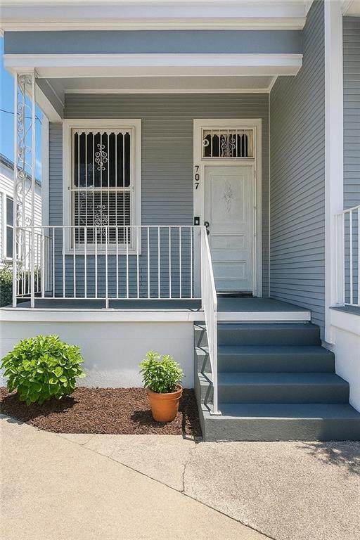 705 Felicity Street - Photo 1