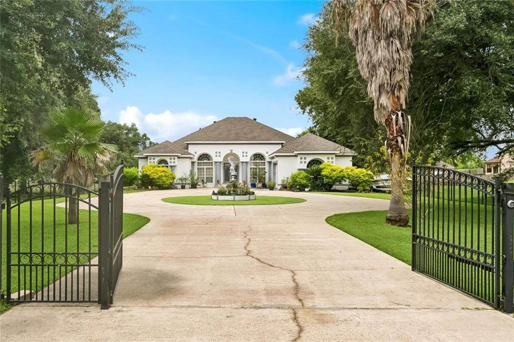 https://bt-photos.global.ssl.fastly.net/neworleans/orig_boomver_1_2513026-2.jpg