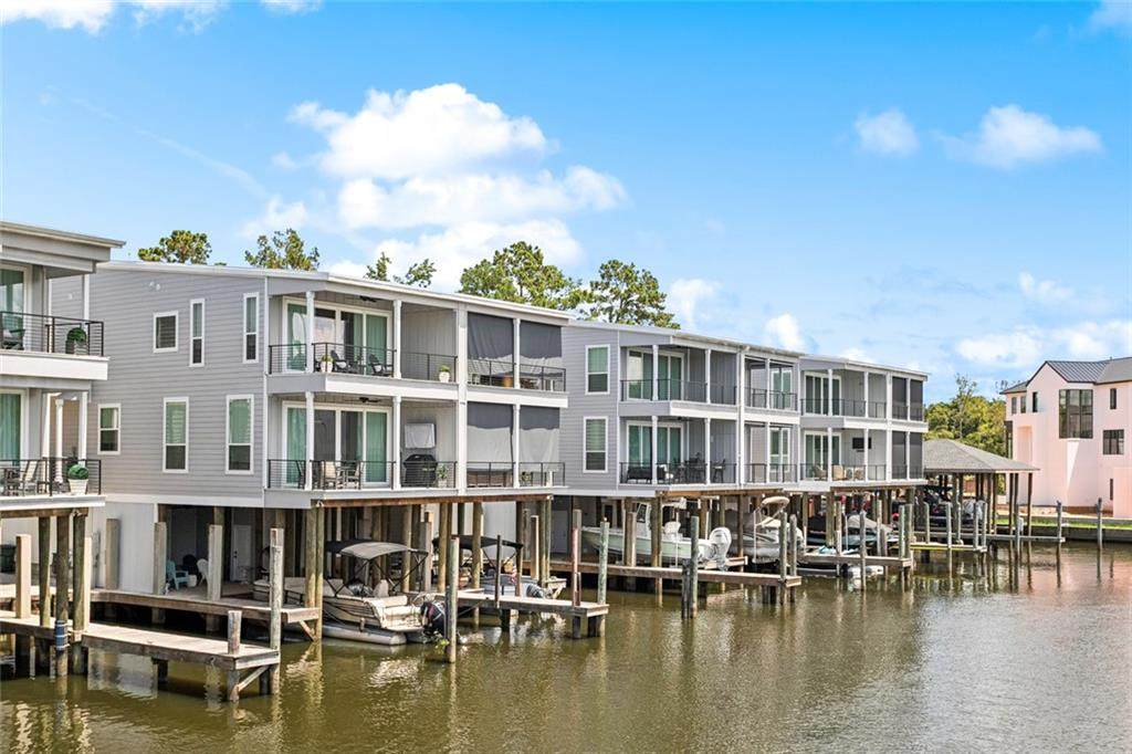 975 Marina Boulevard - Photo 1