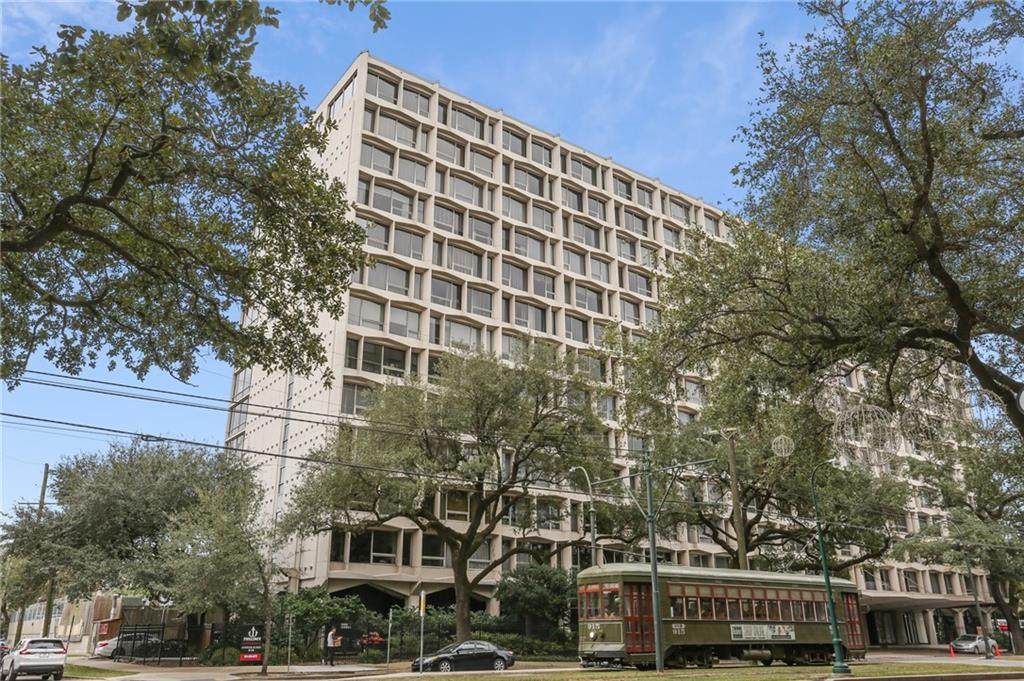2100 St Charles Avenue - Photo 1