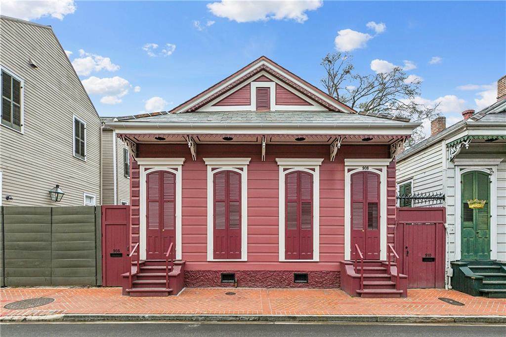 910 St Peter Street - Photo 1