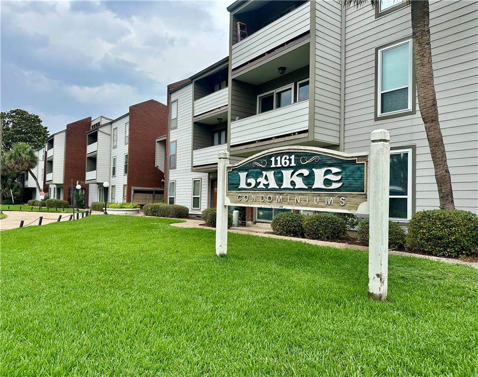 1161 Lake Avenue - Photo 1