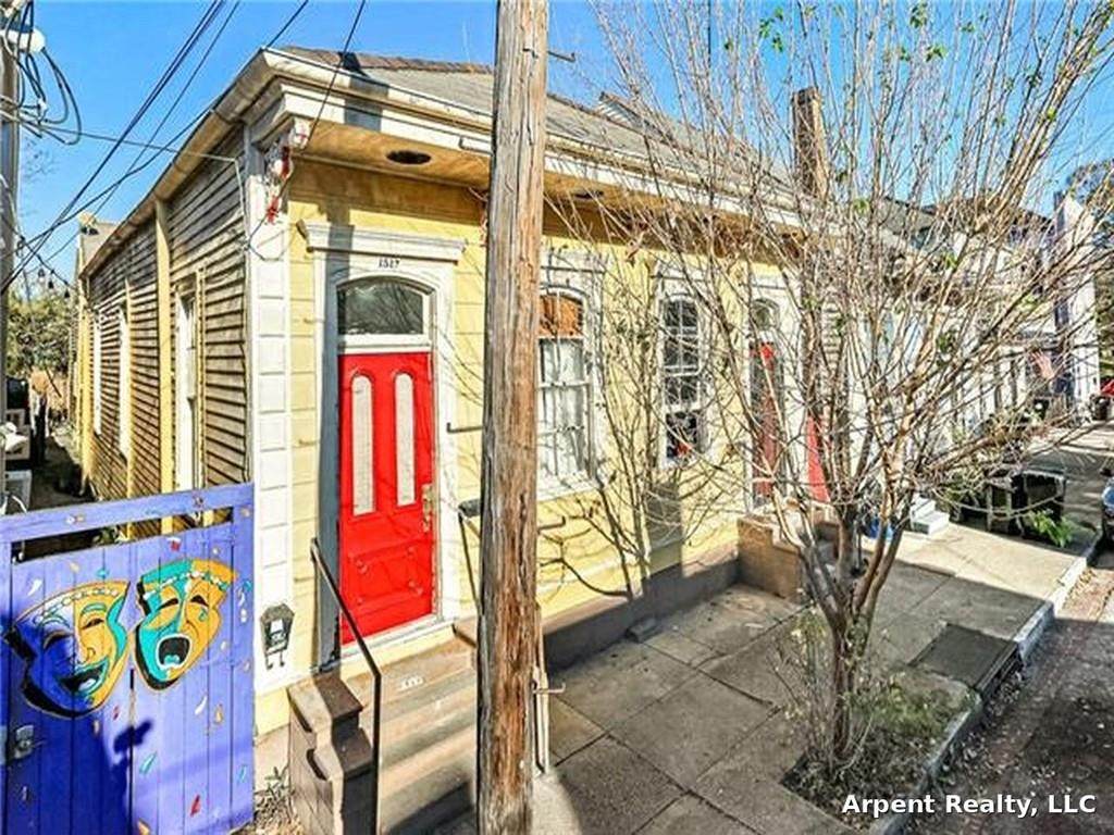 1517 Dumaine Street - Photo 1