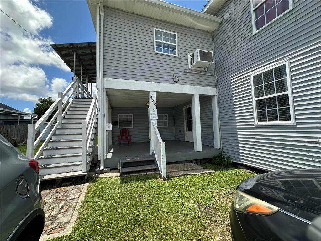 430 Meyers Boulevard - Photo 1