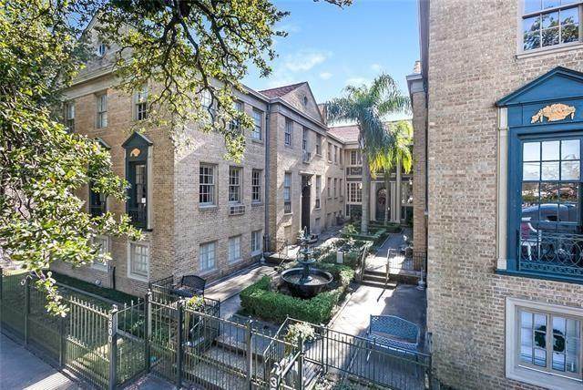 3300 St Charles Avenue - Photo 1