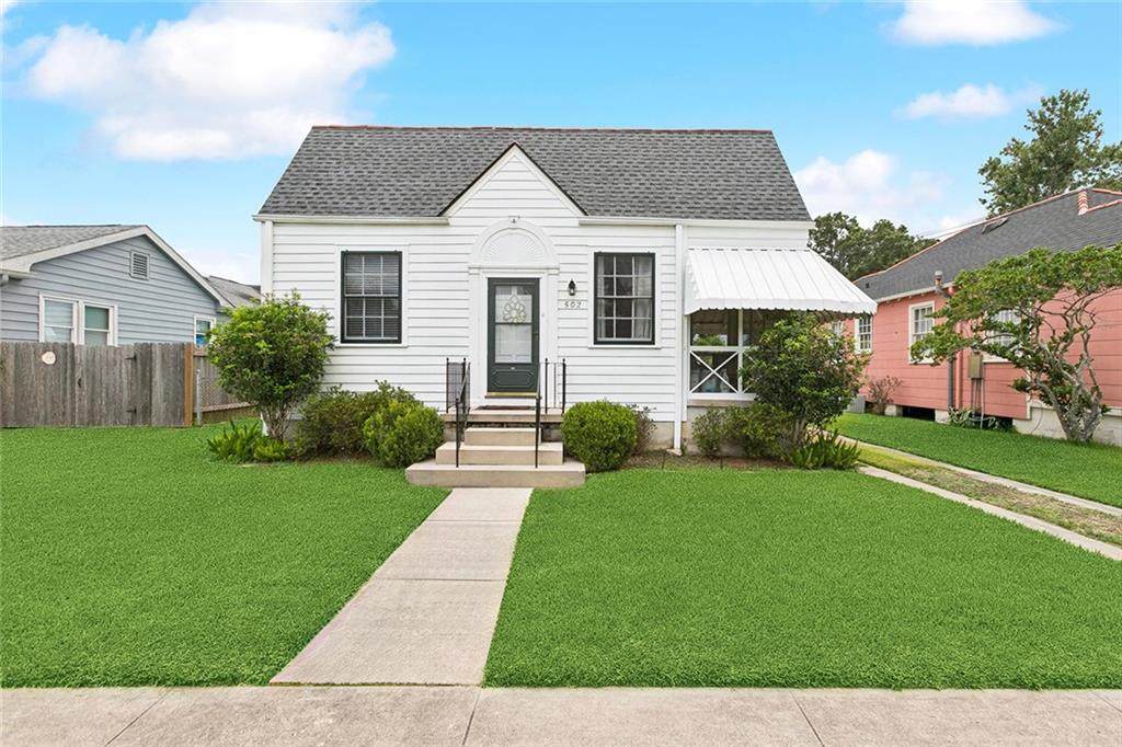502 Athania Parkway - Photo 1