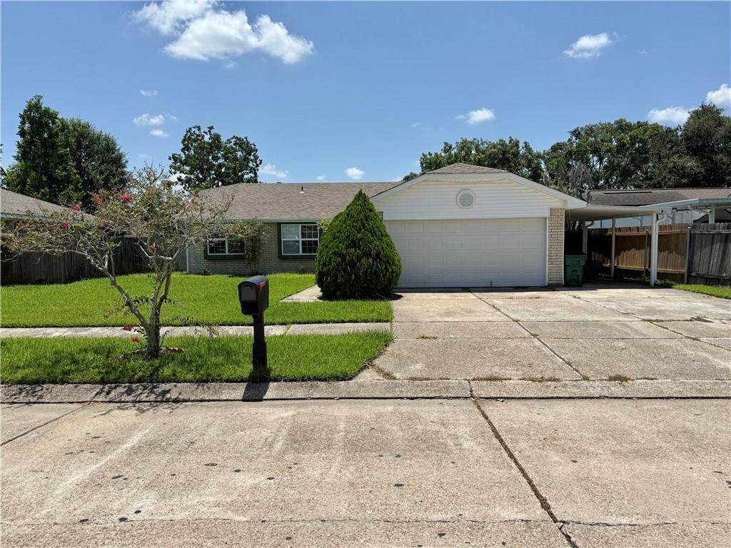 2733 Oak Forest Boulevard - Photo 1