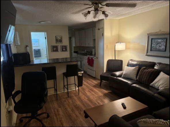 140 Orlando Drive - Photo 1
