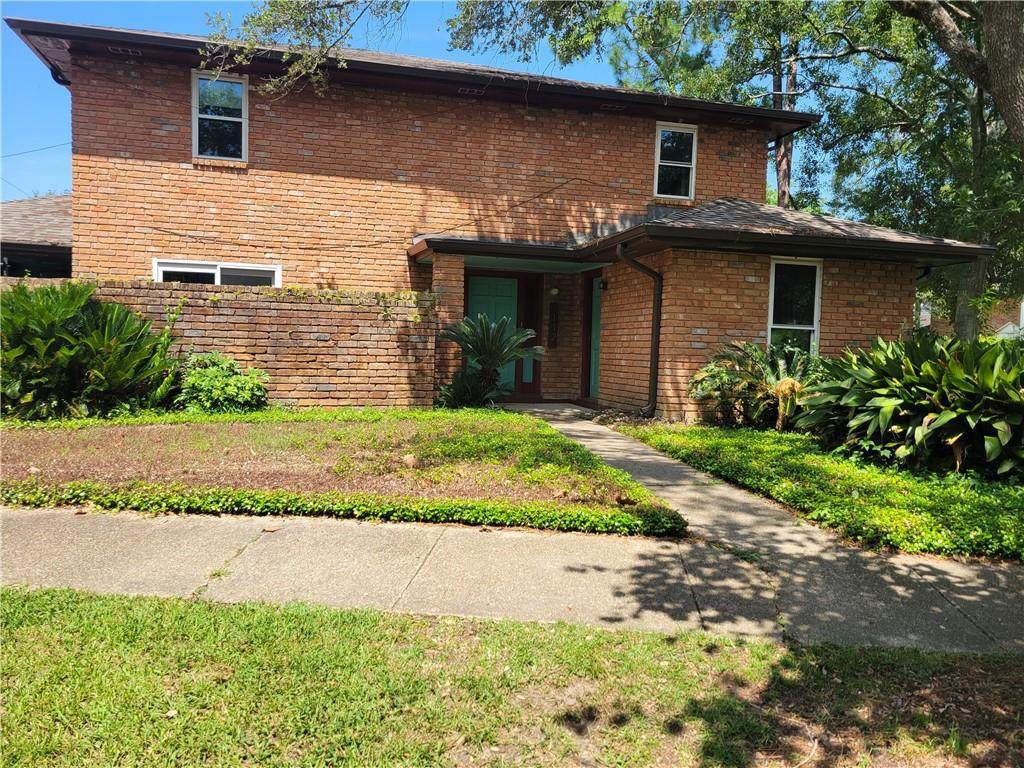 112 Rex Drive - Photo 1
