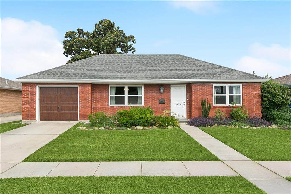 1433 Poinsettia Drive - Photo 1