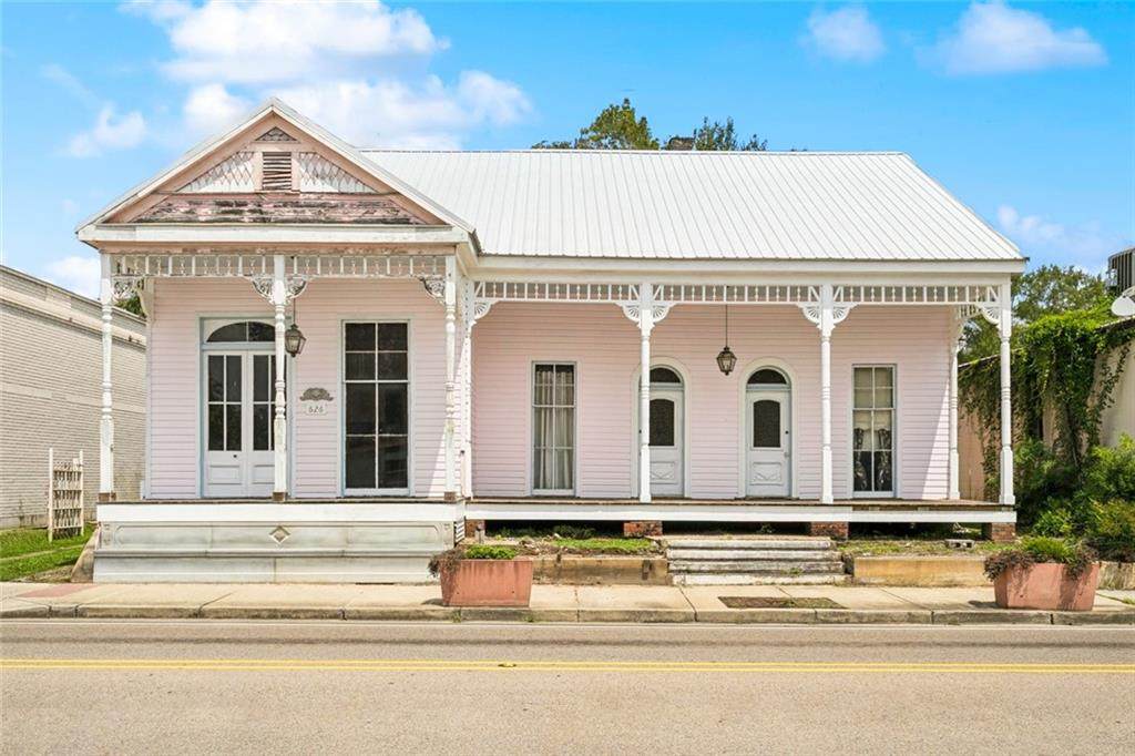 626 Boston Street - Photo 1