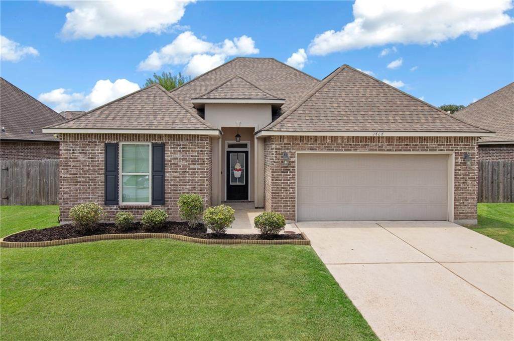 2608 Beverly Drive - Photo 1