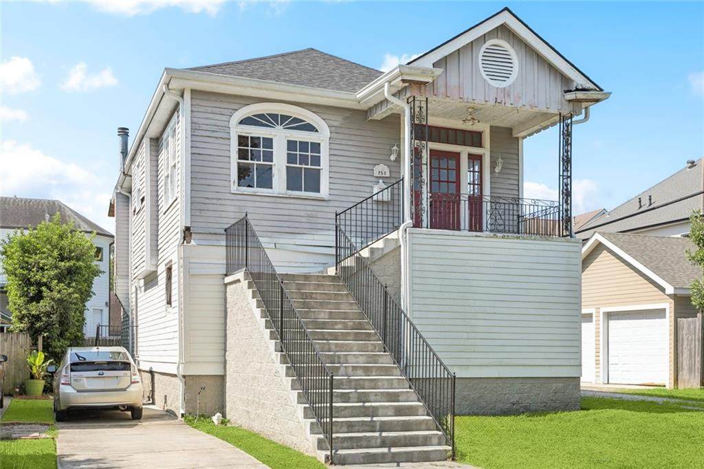 752 Germain Street - Photo 1