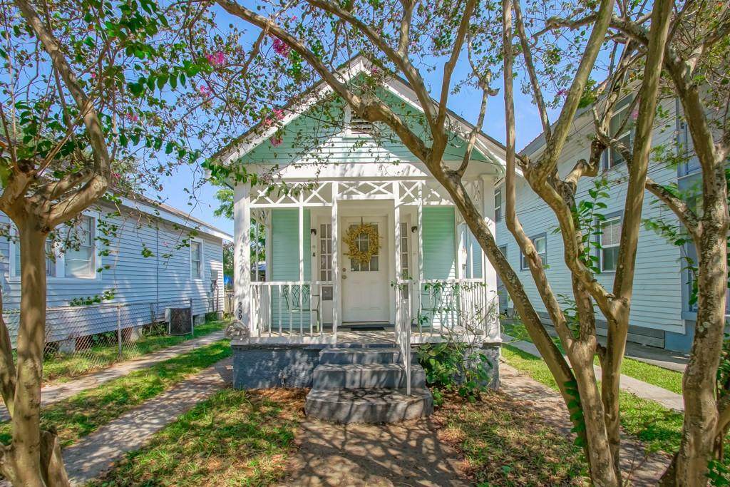 259 Papworth Avenue - Photo 1