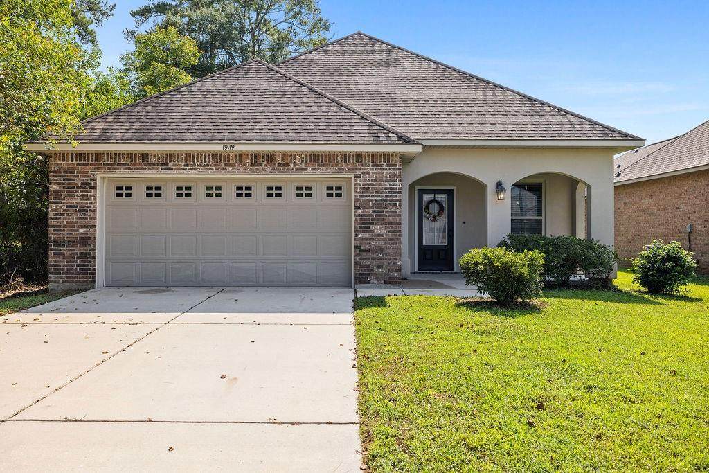 19119 Greenleaf Circle - Photo 1