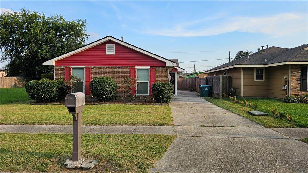 5937 Oak Drive - Photo 1