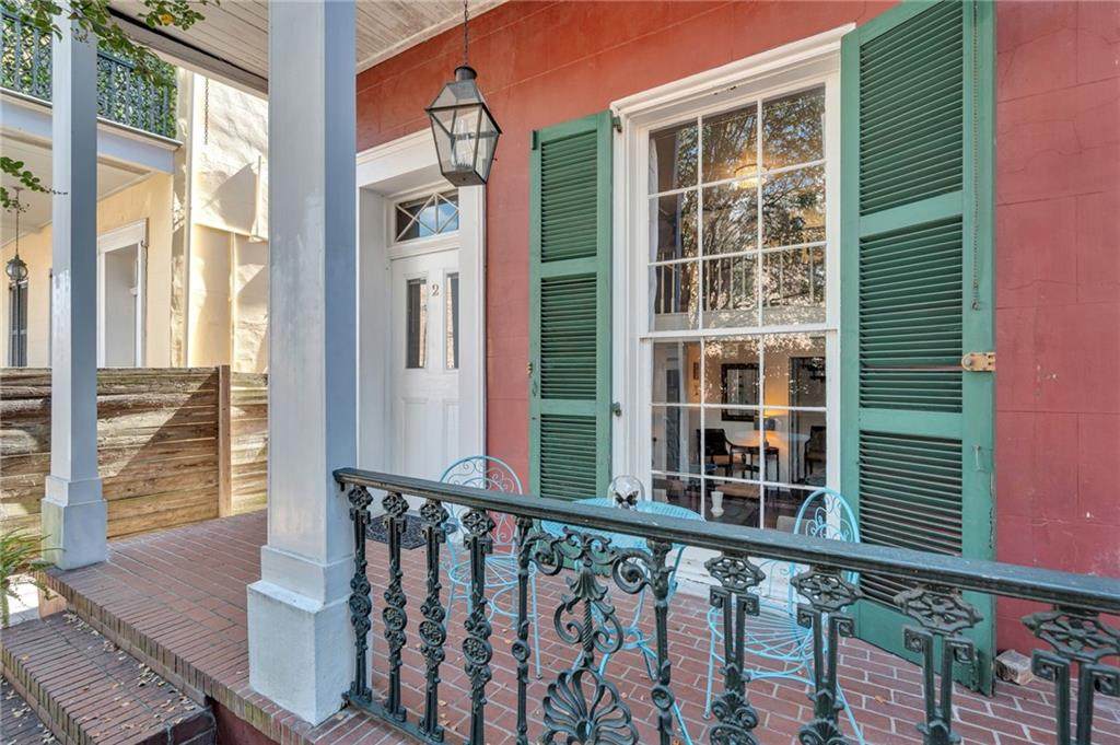 1206 Chartres Street - Photo 1